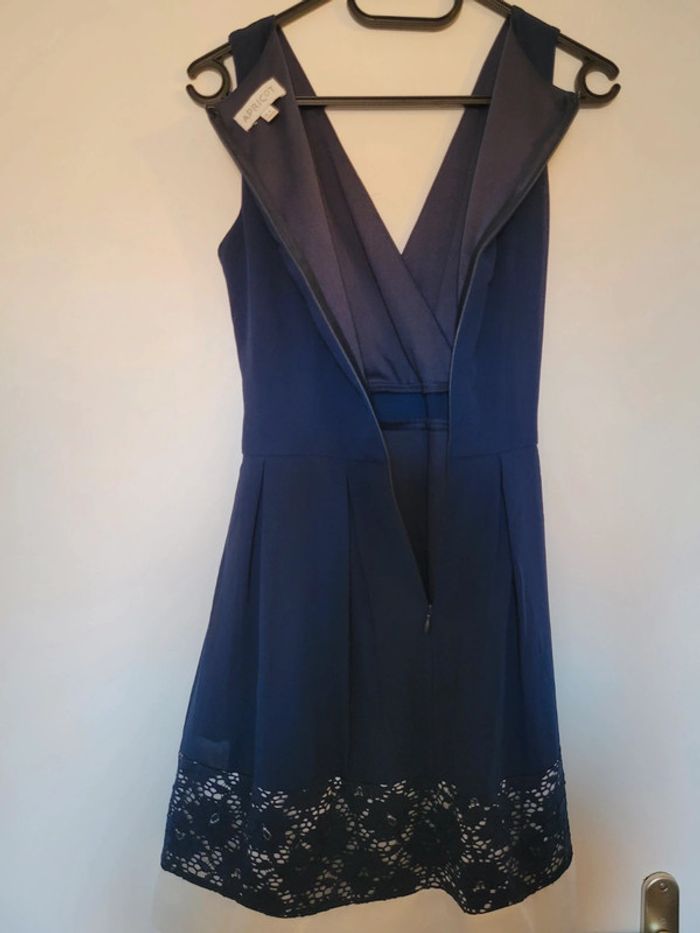 Robe col V taille S - photo numéro 9
