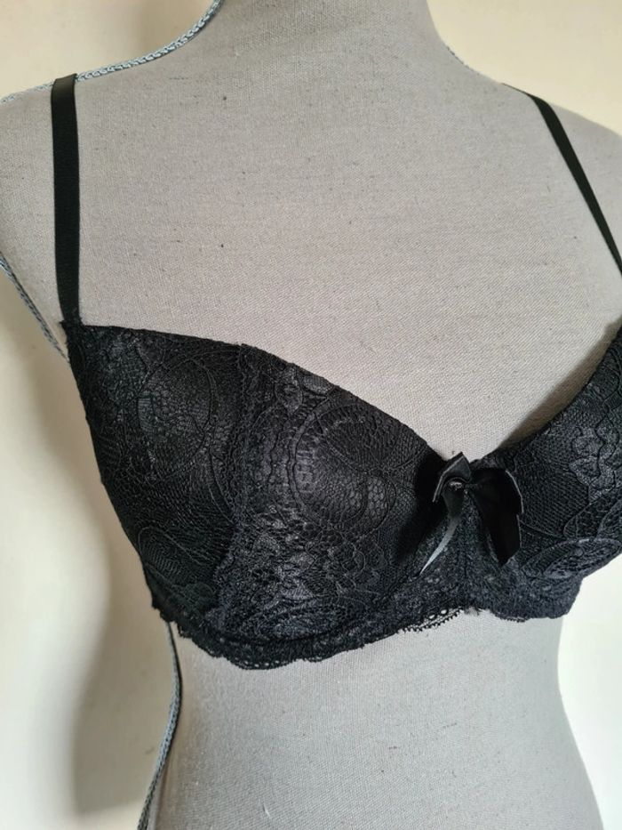 Soutien gorge - photo numéro 2