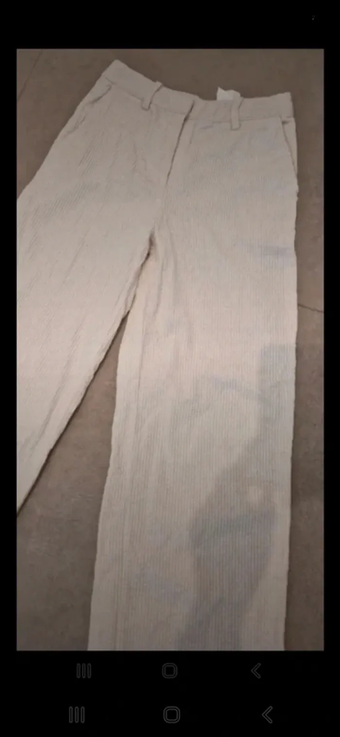 Pantalon beige bas large hm beige taille 36 - photo numéro 2