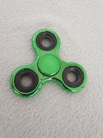 Hand spinner vert métallique