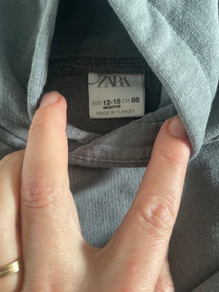 Pull a capuche - photo numéro 2