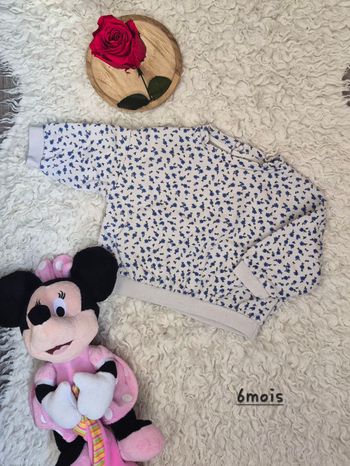 Pull blanc fleurs bleu Kiabi - 6mois