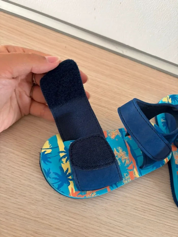 Sandale plage garçon T.25 (16cm) - photo numéro 6
