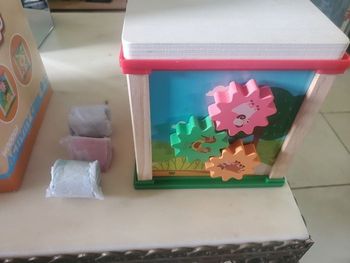 Cube  d'activités en bois
