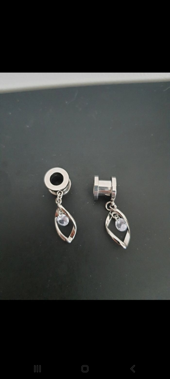 écarteur boucle d'oreilles