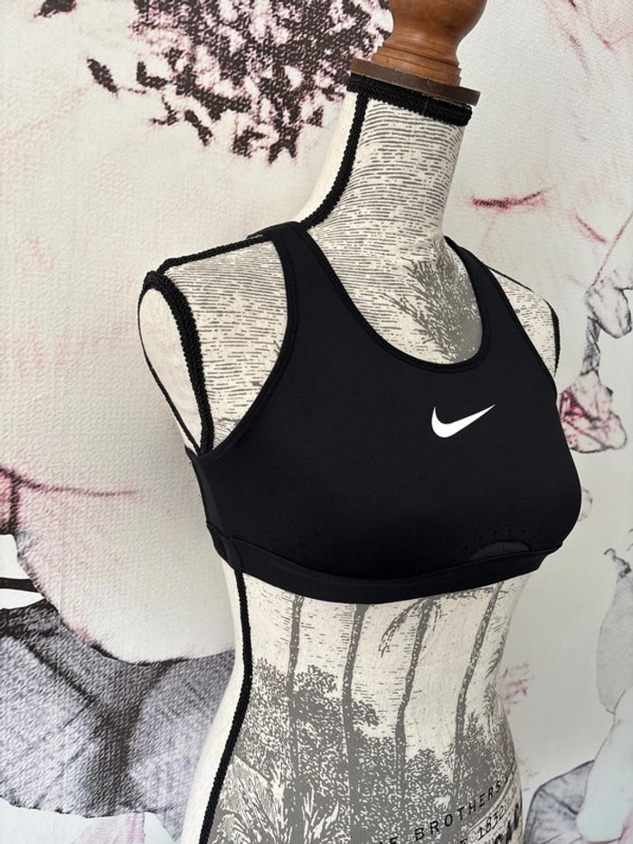 Brassière de sport femme Nike taille XS - photo numéro 3