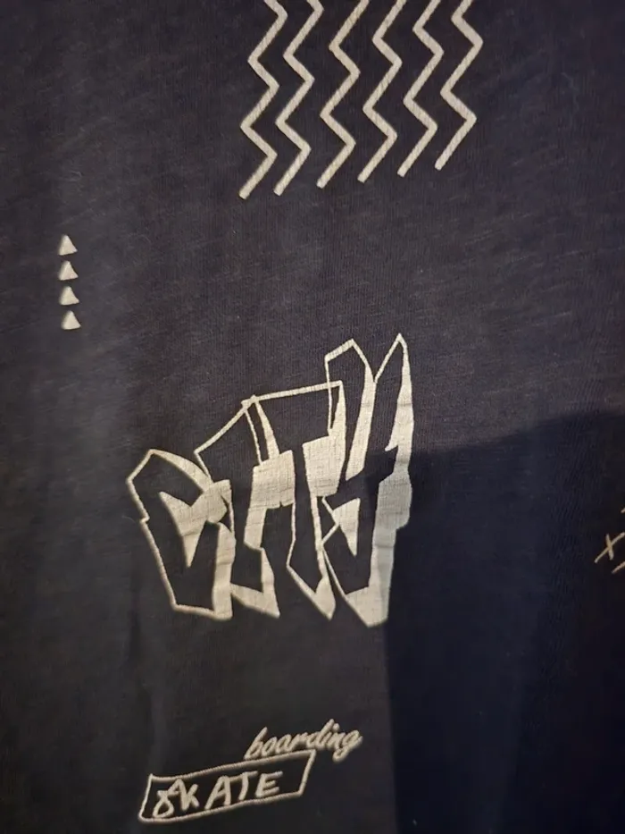 Tee shirt à motif - photo numéro 2