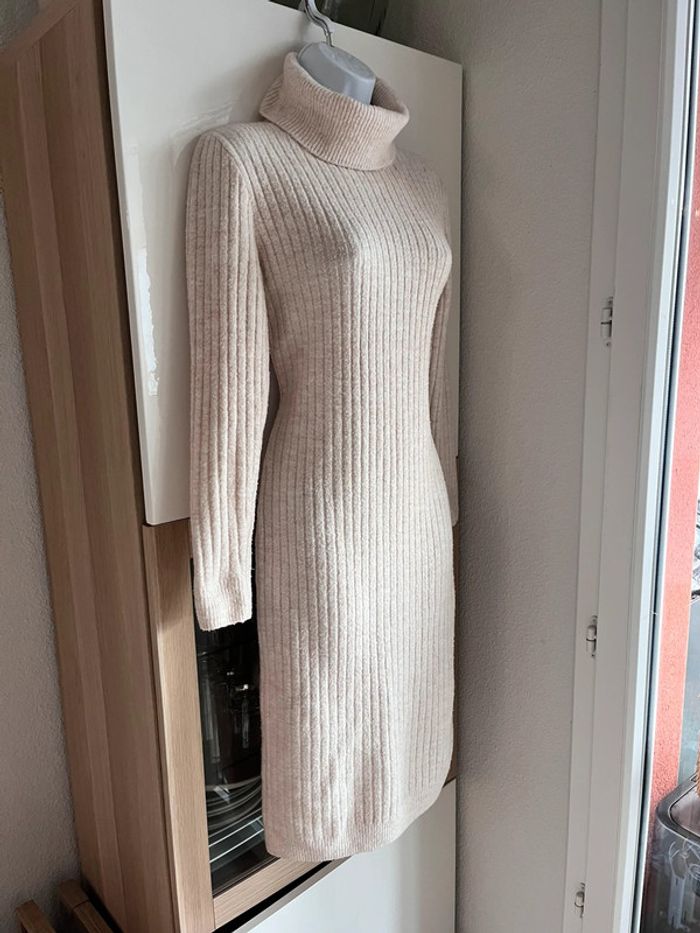 Robe pull col roulé taille m