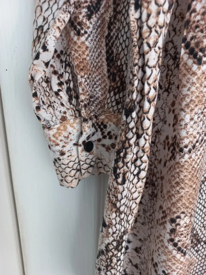 Robe taille 38 Stradivarius - photo numéro 3