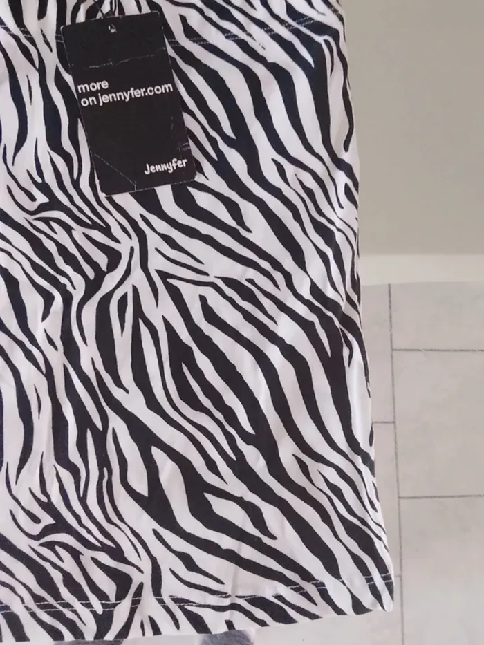 Mini jupe s - photo numéro 3