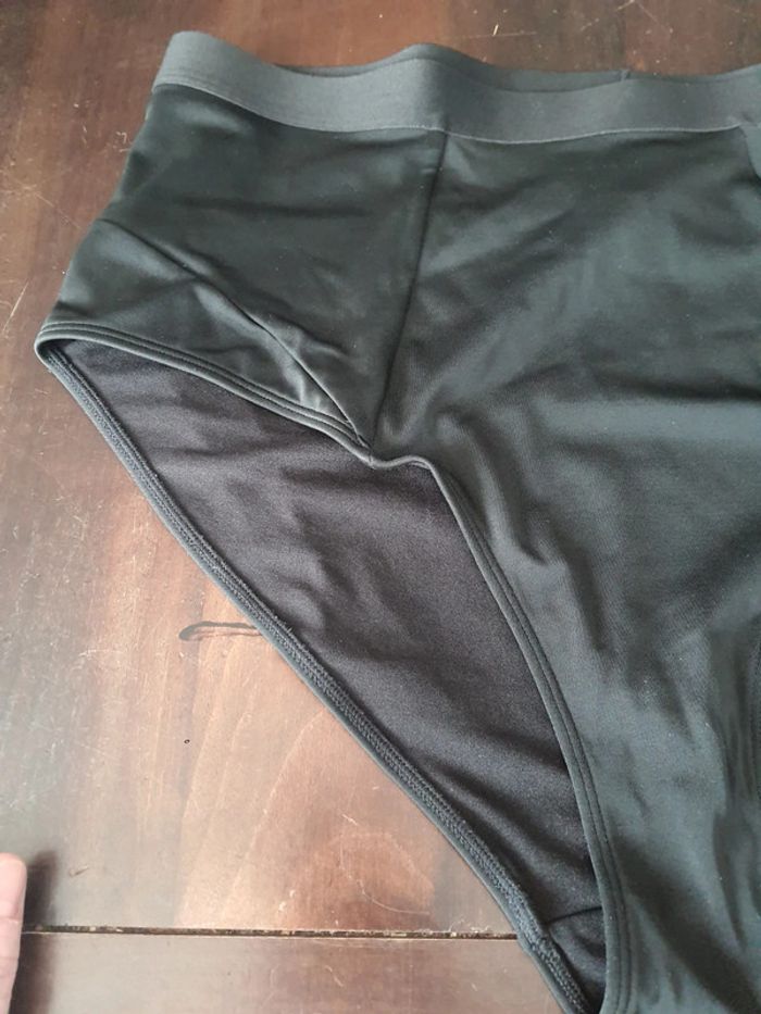 Bas de maillot/sport  H&M eur L porté 1fois - photo numéro 13