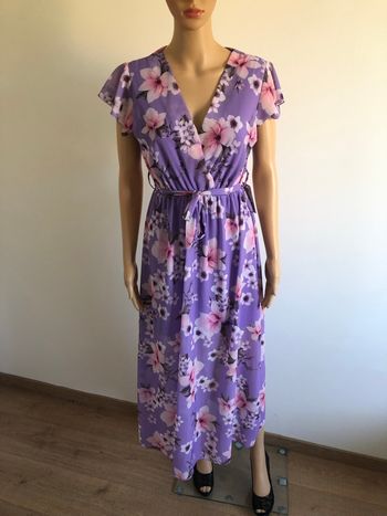 Robe longue mauve et fleurie neuve New Collection taille unique