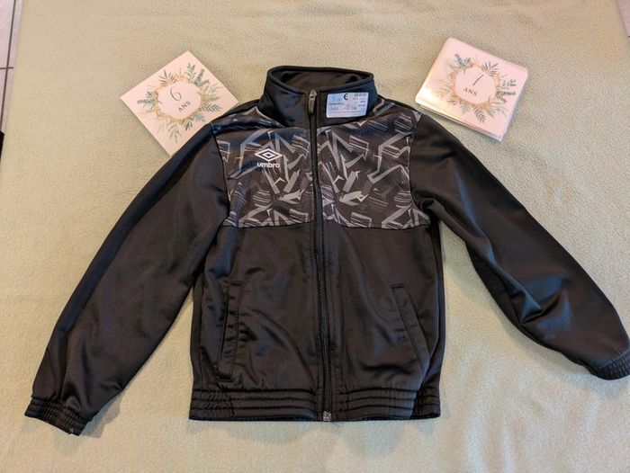 Veste noir umbro 120cm