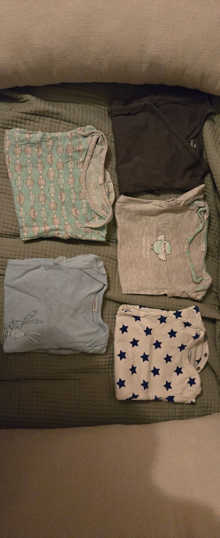 5 body 6 mois - photo numéro 2