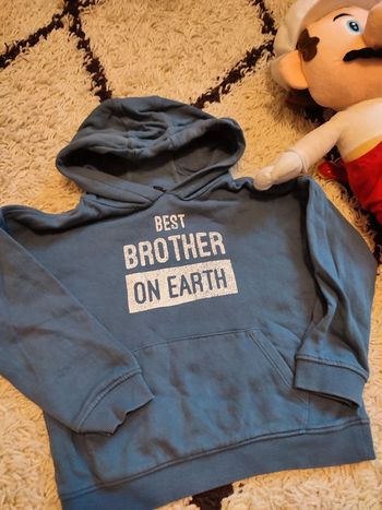 Pull à capuche 💫 Kiabi taille 6 ans