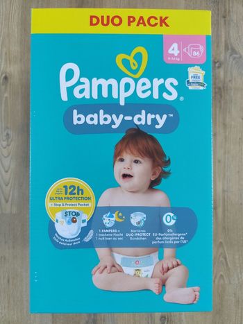 Couches culottes bébé Pampers baby dry taille 4