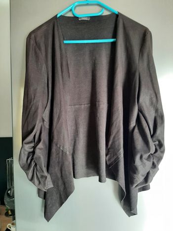 Veste ouverte noire peau de pêche