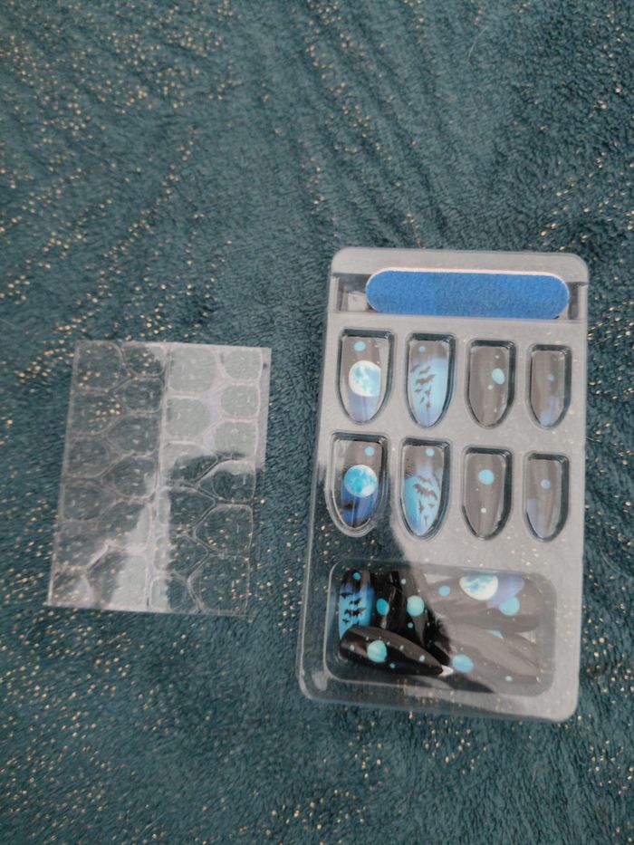 Faux ongles pour Halloween - photo numéro 3