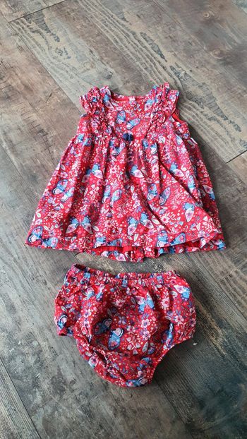 Ensemble Sergent major 18 mois en très bon état