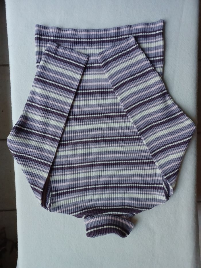 Pull col roulé fille Kiabi rayé violet et blanc 10 ans - photo numéro 4