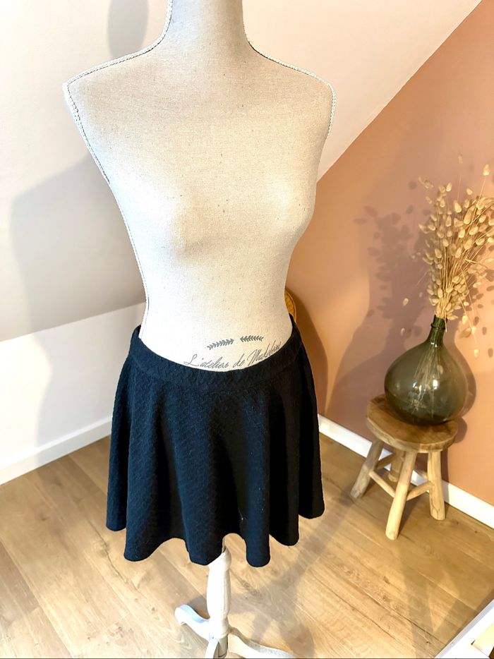 🤍 Jupe patineuse noir Kiabi taille L 🤍 - photo numéro 2