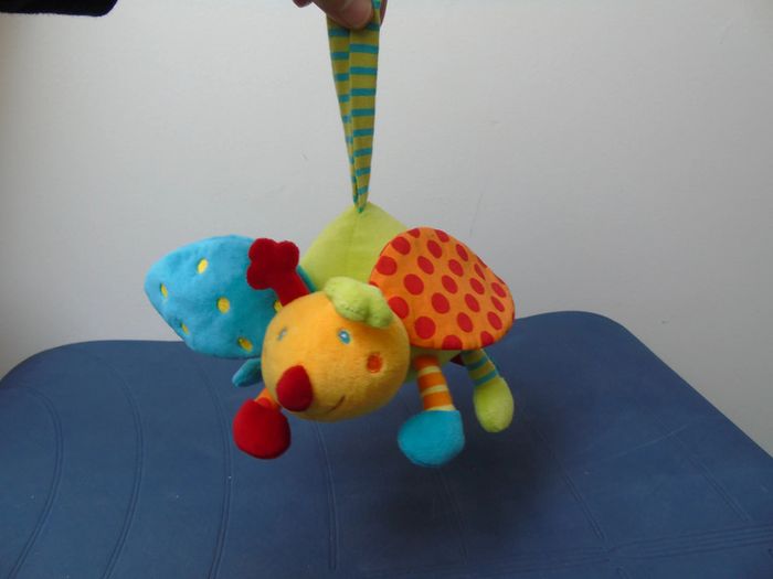 Lot de 3 doudous hochets et 1 peluche musicale - photo numéro 8