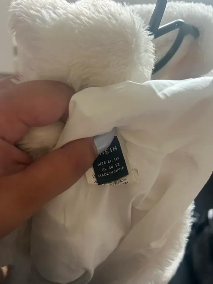 Manteau fausse fourrure taille XL - photo numéro 2