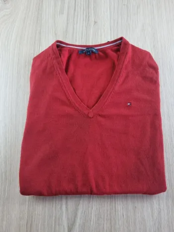 Pull à col V rouge Tommy Hilfiger Adolescents 14 ans