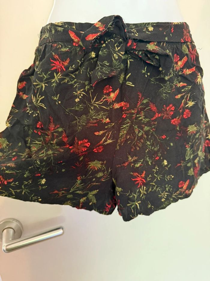 Short fleuri Primark - photo numéro 2