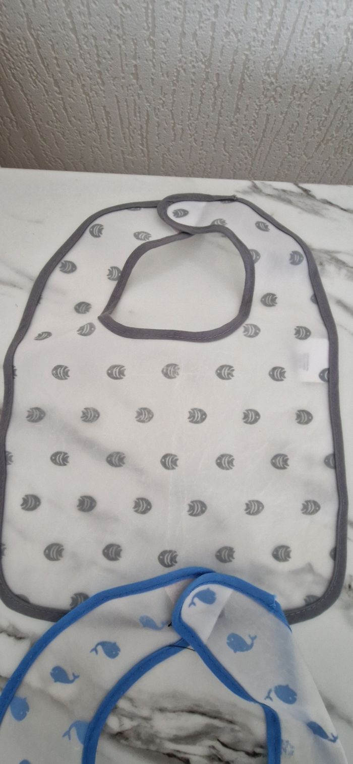 Lot de 5 bavoirs - photo numéro 5