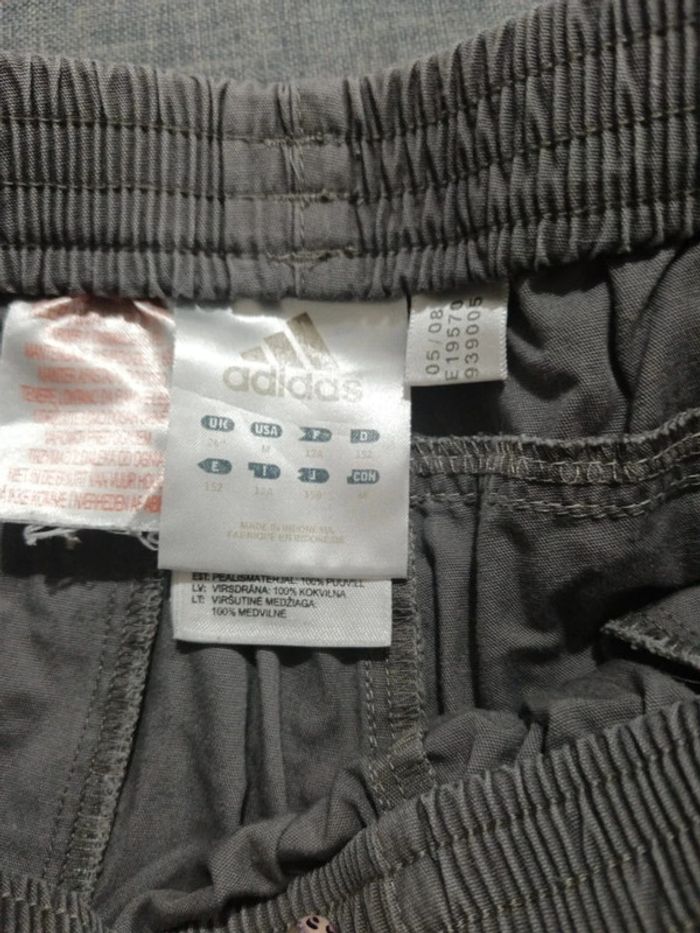 C57 short gris Adidas 12 ans - photo numéro 3