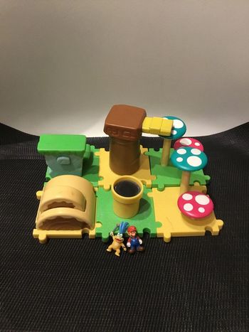 Lot 2 minis mondes super Mario bros  jouets modulable 2 figurines  world of Nintendo