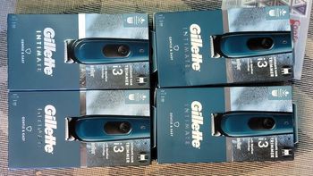 Lot  de 4 gillette
