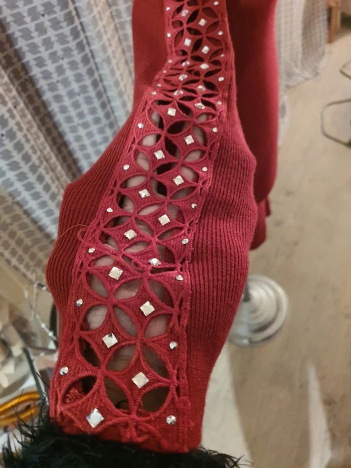robe pull neuve a donner sur demande avec tout achat - photo numéro 4