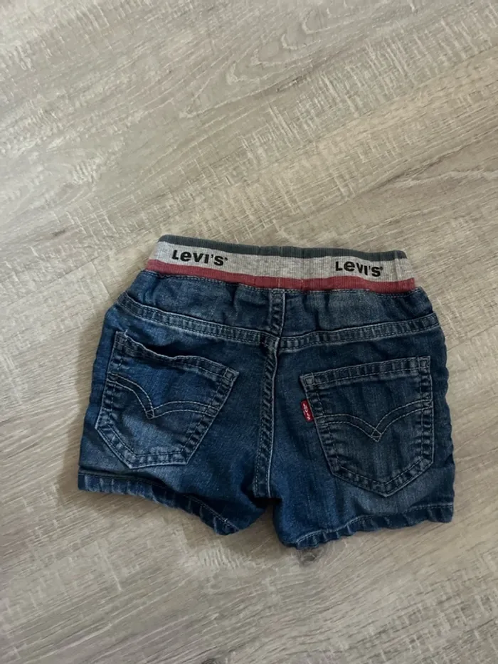 Short Lévis - photo numéro 3