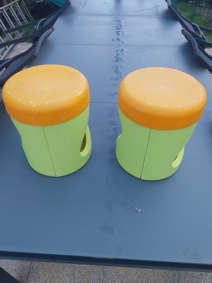 2 tabourets d'extérieur pour enfant