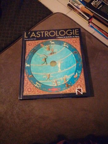 Livre L'astrologie
