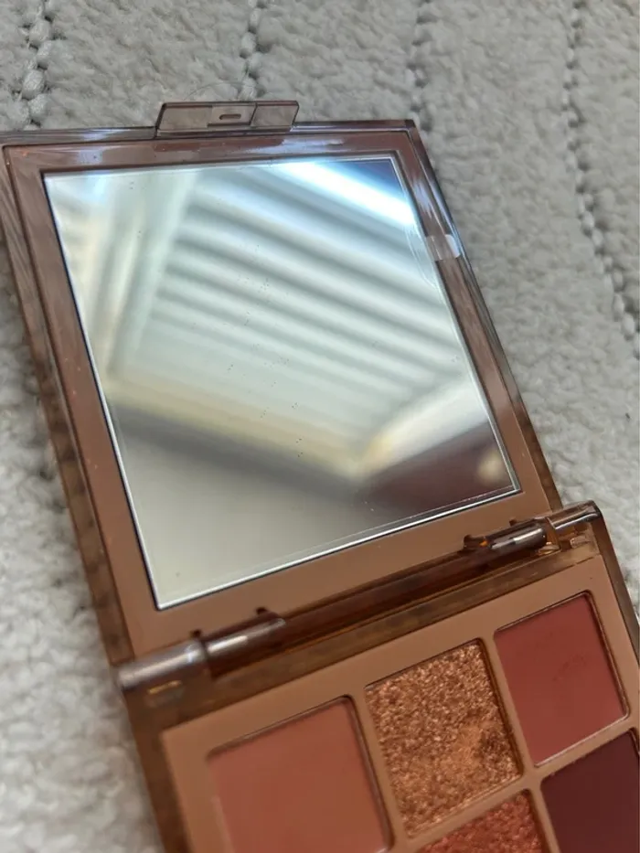 Palette Huda Beauty Nude Médium - photo numéro 4