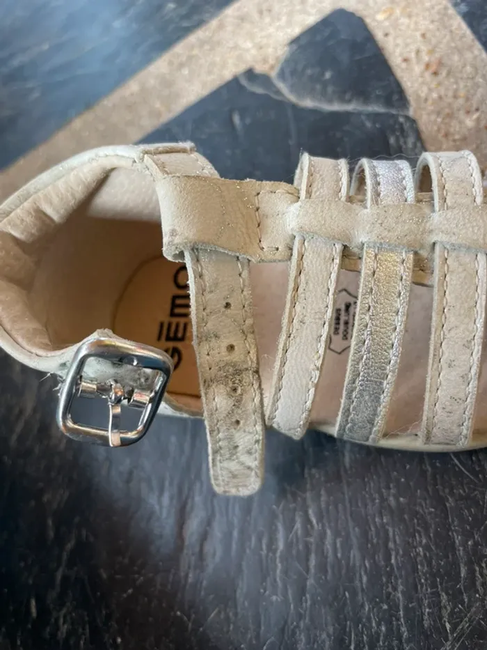 Nu pied taille 18 - photo numéro 4