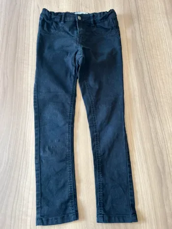 Jeans noir 8 ans taille ajustable