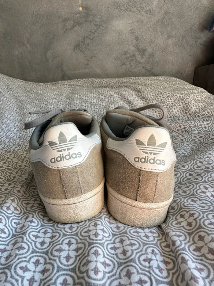 Superstar grise - photo numéro 3