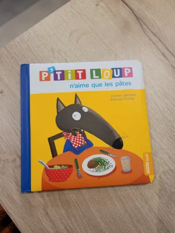 Ptit loup n'aime que les pâtes livre