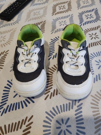 Baskets lacets élastiques pointure 23