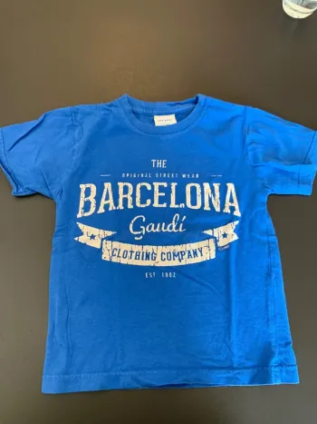 T-shirt Barcelone taille 3/4 ans