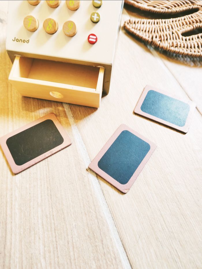 💵Dinette caisse enregistreuse avec ardoises en bois marque Janod - photo numéro 2