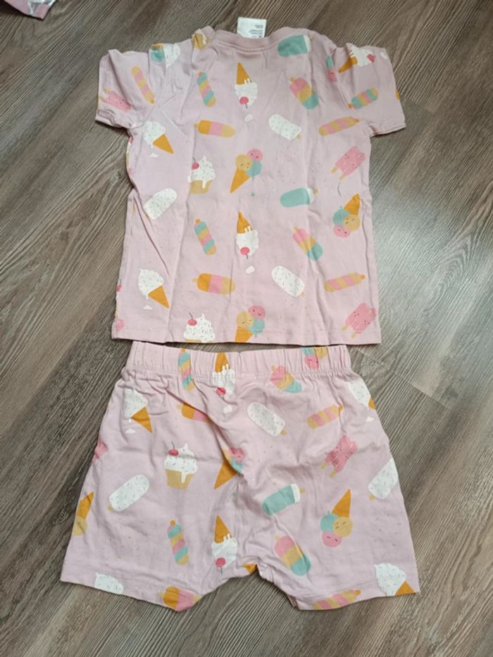 Pyjama short fille marque h&M taille 98 cm - photo numéro 3