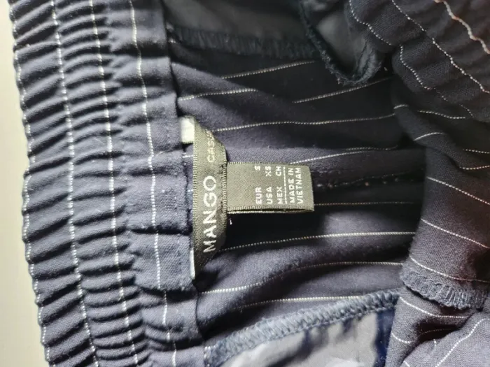 Pantalon droit femme Mango Taille S très bon état