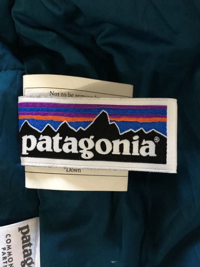 Doudoune à capuche pour enfant Patagonia bleu marine taille 2T (18/24 mois) 163 - photo numéro 11