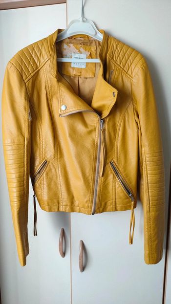 Veste en similicuir jaune