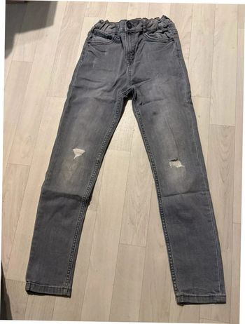 Jean 9/10 ans slim tex gris effet destroy très bon état
